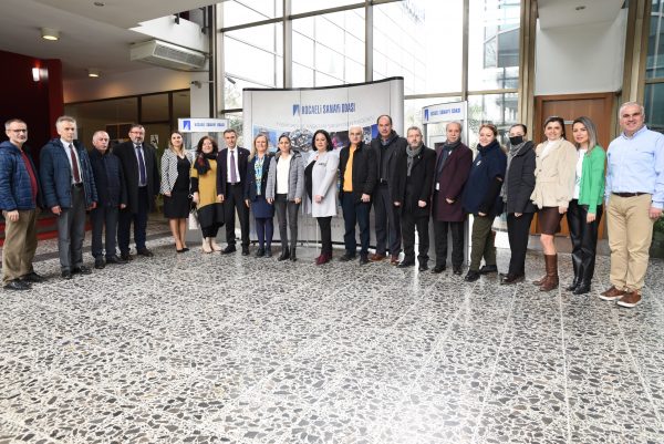 ‘Sanayide Kadın Eli Projesi’ muhtarlara anlatıldı